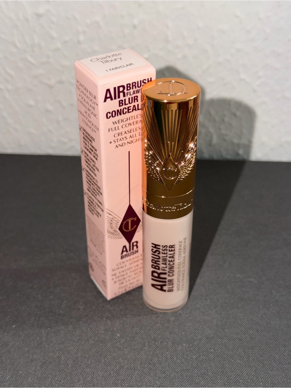 Charlotte Tilbury Airbrush Flawless Blur Concealer - Pink & Gold